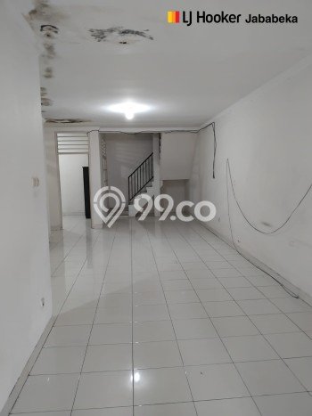 Dijual Rumah 5 Kamar Lokasi Strategis Bagus dan Strategis di Lippo Cikarang Dijual Rumah 5 Kamar Lokasi Strategis Bagus dan Strategis di Lippo Cikarang