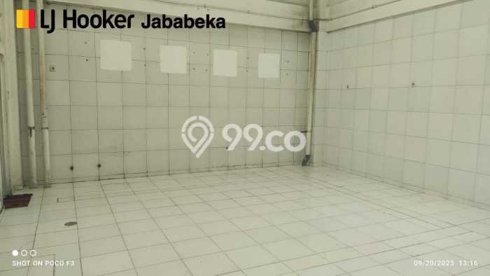 Disewakan Gudang di Kawasan Ramai Jababeka Luas 120m2 Disewakan Gudang di Kawasan Ramai Jababeka Luas 120m2