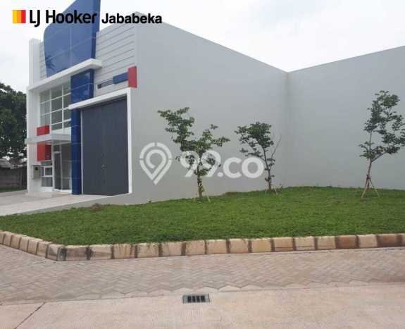 Disewakan Gudang di Kawasan Ramai Jababeka Luas 120m2 Disewakan Gudang di Kawasan Ramai Jababeka Luas 120m2
