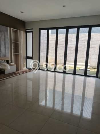 For Sale! Premium House LT 200m2 Desain Modern di Singgasana For Sale! Premium House LT 200m2 Desain Modern di Singgasana