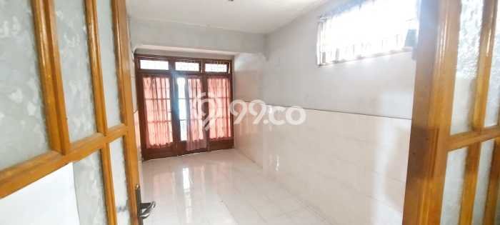 For Sale Rumah 7 Kamar Lokasi Strategis Nyaman dan Strategis di Astanaanyar For Sale Rumah 7 Kamar Lokasi Strategis Nyaman dan Strategis di Astanaanyar