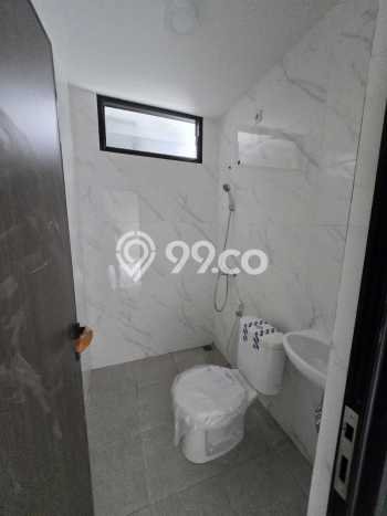 Jual Rumah Eksklusif 5 KT di Sutorejo, Surabaya Jual Rumah Eksklusif 5 KT di Sutorejo, Surabaya