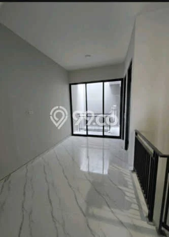 Jual Rumah Eksklusif 5 KT di Sutorejo, Surabaya Jual Rumah Eksklusif 5 KT di Sutorejo, Surabaya