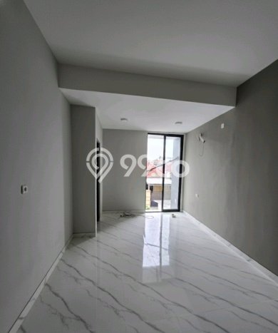 Jual Rumah Eksklusif 5 KT di Sutorejo, Surabaya Jual Rumah Eksklusif 5 KT di Sutorejo, Surabaya