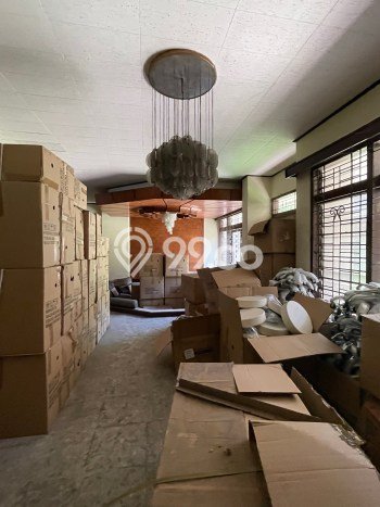 Rumah Eksklusif Siap Huni LT 602m2 di Genteng, Surabaya Rumah Eksklusif Siap Huni LT 602m2 di Genteng, Surabaya