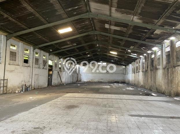 Unit Gudang Dijual di Surabaya LT 1712m2 & LB 1000m2 Unit Gudang Dijual di Surabaya LT 1712m2 & LB 1000m2