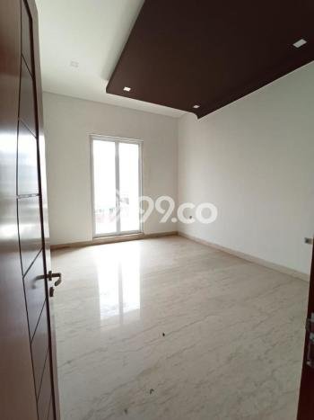 Dijual Rumah Luas Megah Dengan View Cantik di Pantai Indah Kapuk, Jakarta Utara Dijual Rumah Luas Megah Dengan View Cantik di Pantai Indah Kapuk, Jakarta Utara
