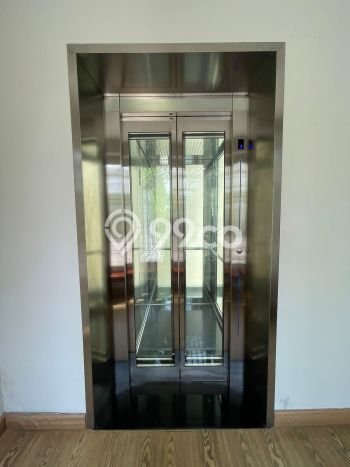 Rumah Luxury Modern Tanpa Renovasi di Pantai Indah Kapuk Jakarta Utara Rumah Luxury Modern Tanpa Renovasi di Pantai Indah Kapuk Jakarta Utara