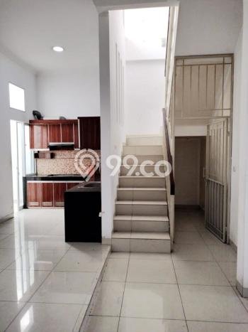 For Sale! Luxury House LT 120m2 Desain Elegan di Muara Karang For Sale! Luxury House LT 120m2 Desain Elegan di Muara Karang