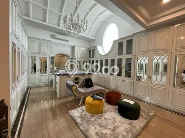 Hunian Elit LB 1500m2 Siap Huni Desain Elegan di Pantai Indah Kapuk, Jakarta Utara Hunian Elit LB 1500m2 Siap Huni Desain Elegan di Pantai Indah Kapuk, Jakarta Utara