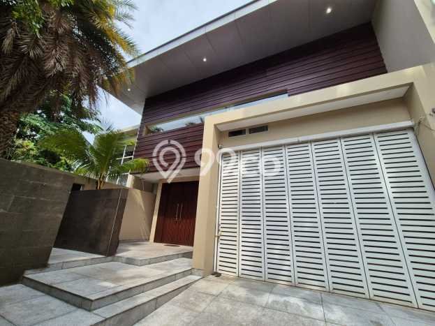 Dijual Rumah Luas Elegan Dengan View Eksklusif di Pantai Indah Kapuk, Jakarta Utara Dijual Rumah Luas Elegan Dengan View Eksklusif di Pantai Indah Kapuk, Jakarta Utara