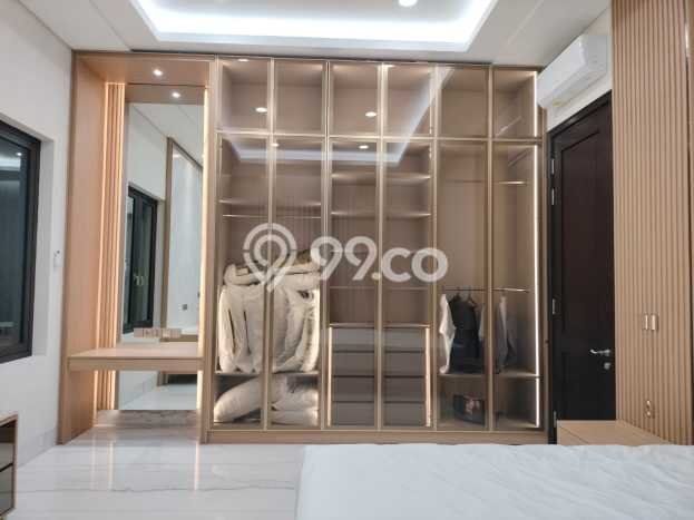 Jual Rumah Luas Megah Dengan View Eksklusif di Pantai Indah Kapuk, Jakarta Utara Jual Rumah Luas Megah Dengan View Eksklusif di Pantai Indah Kapuk, Jakarta Utara