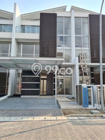 Ready to Use! Premium House LT 200m2 Desain Elegan di Pantai Indah Kapuk Ready to Use! Premium House LT 200m2 Desain Elegan di Pantai Indah Kapuk