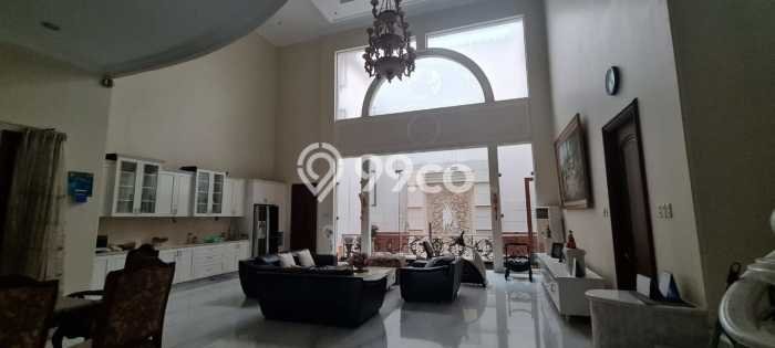 Rumah Mewah LB 840m2 Siap Huni Desain Elegan di Pluit, Jakarta Utara Rumah Mewah LB 840m2 Siap Huni Desain Elegan di Pluit, Jakarta Utara