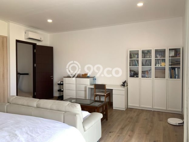 Rumah Elit Modern Tanpa Renovasi di Pantai Indah Kapuk Jakarta Utara Rumah Elit Modern Tanpa Renovasi di Pantai Indah Kapuk Jakarta Utara