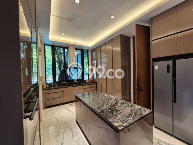 Rumah Luxury Modern Tanpa Renovasi di Pantai Indah Kapuk Jakarta Utara Rumah Luxury Modern Tanpa Renovasi di Pantai Indah Kapuk Jakarta Utara