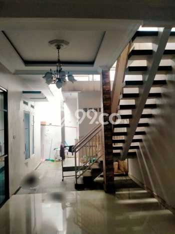 Siap Huni Hunian Elit 5 Kamar di Cibinong Dekat ke Mana Pun Siap Huni Hunian Elit 5 Kamar di Cibinong Dekat ke Mana Pun