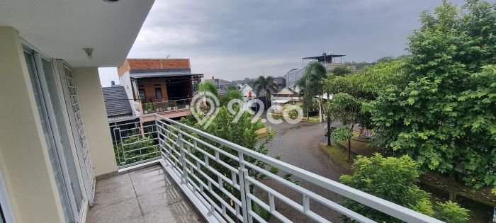 Rumah Eksklusif Siap Huni LT 144m2 di Cibinong, Bogor Rumah Eksklusif Siap Huni LT 144m2 di Cibinong, Bogor