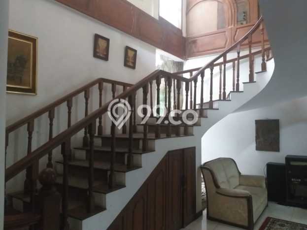 Dijual Rumah Luas Megah Dengan View Eksklusif di Ragunan, Jakarta Selatan Dijual Rumah Luas Megah Dengan View Eksklusif di Ragunan, Jakarta Selatan