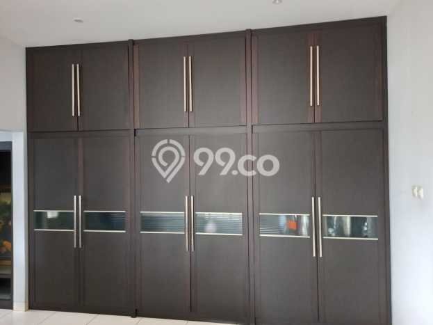 Hunian Mewah Dijual LT 789m2 di Kebon Jeruk, Jakarta Barat Hunian Mewah Dijual LT 789m2 di Kebon Jeruk, Jakarta Barat