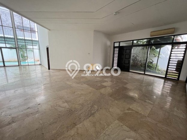 Jual Rumah Mewah Megah Dengan View Eksklusif di Kemang, Jakarta Selatan Jual Rumah Mewah Megah Dengan View Eksklusif di Kemang, Jakarta Selatan