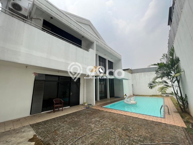 Jual Rumah Mewah Megah Dengan View Eksklusif di Kemang, Jakarta Selatan Jual Rumah Mewah Megah Dengan View Eksklusif di Kemang, Jakarta Selatan