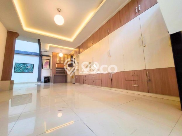 Hunian Nyaman Asri 5 KT Siap Pakai di Tanah Sareal Bogor Hunian Nyaman Asri 5 KT Siap Pakai di Tanah Sareal Bogor