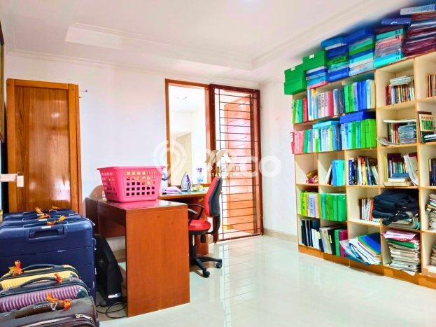 Rumah Eksklusif Dijual LT 206m2 di Palmerah, Jakarta Barat Rumah Eksklusif Dijual LT 206m2 di Palmerah, Jakarta Barat