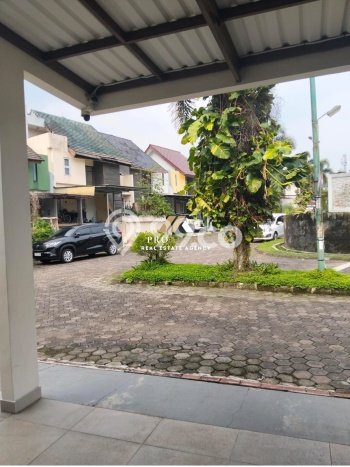 Rumah Modern 4 KT di Mulyaharja Bogor Semi Furnished Rumah Modern 4 KT di Mulyaharja Bogor Semi Furnished