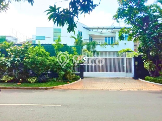 For Sale! Premium House LT 607m2 Desain Elegan di Pondok Indah For Sale! Premium House LT 607m2 Desain Elegan di Pondok Indah