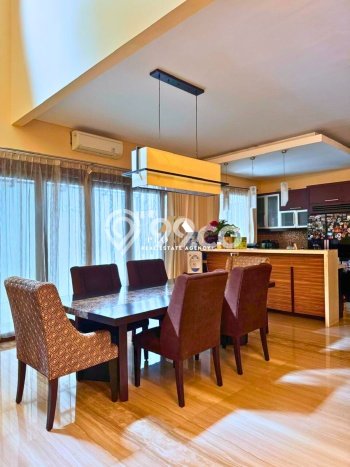 Siap Huni Hunian Elit 6 Kamar di BSD Dekat ke Mana Pun Siap Huni Hunian Elit 6 Kamar di BSD Dekat ke Mana Pun