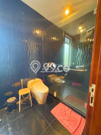 Siap Huni Hunian Elit 6 Kamar di BSD Dekat ke Mana Pun Siap Huni Hunian Elit 6 Kamar di BSD Dekat ke Mana Pun