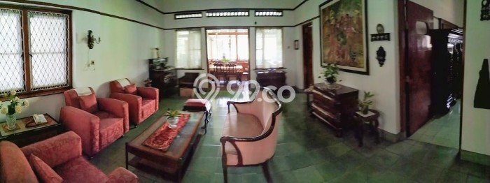 Ready to Use! Premium House LT 626m2 Desain Elegan di Cipaganti Ready to Use! Premium House LT 626m2 Desain Elegan di Cipaganti