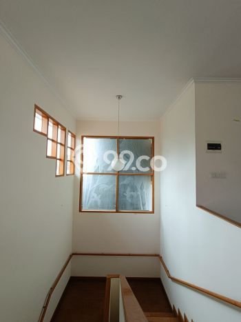 Ready to Use! Premium House LT 560m2 Desain Elegan di Setra Sari Ready to Use! Premium House LT 560m2 Desain Elegan di Setra Sari