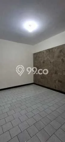 Lokasi strategis! Rumah siap pakai disewakan di Astanaanyar LB 100m2 Lokasi strategis! Rumah siap pakai disewakan di Astanaanyar LB 100m2