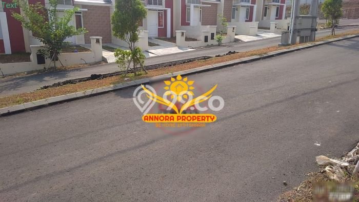 Rumah di Cileungsi, Bogor, Luas 90m² LB 36m² Rumah di Cileungsi, Bogor, Luas 90m² LB 36m²