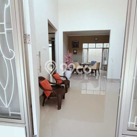 Rumah Luas Asri 2 KT Siap Huni di Cibubur Jakarta Timur Rumah Luas Asri 2 KT Siap Huni di Cibubur Jakarta Timur
