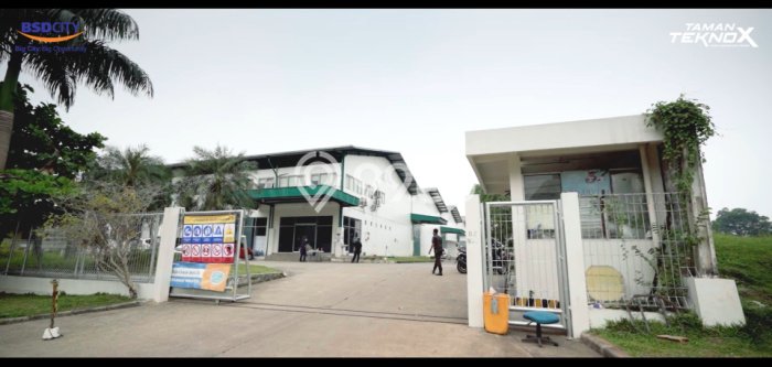Untuk Dijual! Gudang di BSD Tangerang LT 180m2 / LB 171m2 Kawasan Strategis Untuk Dijual! Gudang di BSD Tangerang LT 180m2 / LB 171m2 Kawasan Strategis