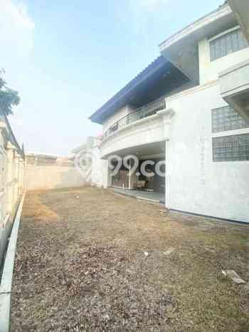 Rumah Luxury Modern Tanpa Renovasi di Graha Surabaya Rumah Luxury Modern Tanpa Renovasi di Graha Surabaya