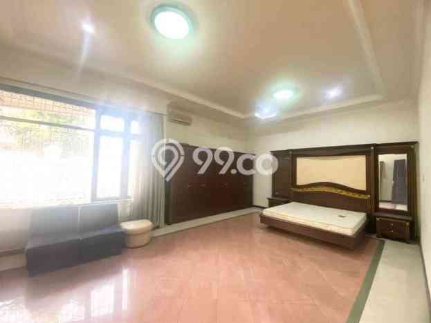 Rumah Luxury Modern Tanpa Renovasi di Graha Surabaya Rumah Luxury Modern Tanpa Renovasi di Graha Surabaya