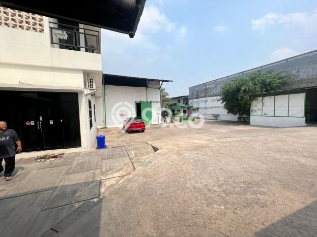Unit Gudang Dijual di Jakarta Utara LT 3702m2 & LB 2700m2 Unit Gudang Dijual di Jakarta Utara LT 3702m2 & LB 2700m2