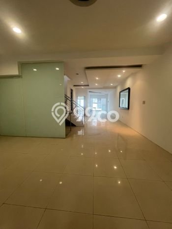 For Sale Hunian Mewah Klasik di Jakarta Utara For Sale Hunian Mewah Klasik di Jakarta Utara