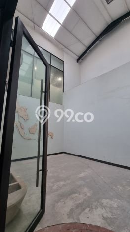 Gudang Bagus LT 1500m2 LB 3000m2 Dijual di Karang Tengah Tangerang Gudang Bagus LT 1500m2 LB 3000m2 Dijual di Karang Tengah Tangerang