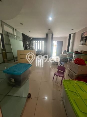 For Sale Hunian Mewah Klasik di Jakarta Utara For Sale Hunian Mewah Klasik di Jakarta Utara
