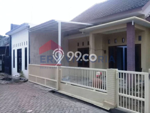 Rumah Minimalis Dijual Lokasi Kediri 3 Kamar dengan Luas Tanah 102m2 Rumah Minimalis Dijual Lokasi Kediri 3 Kamar dengan Luas Tanah 102m2