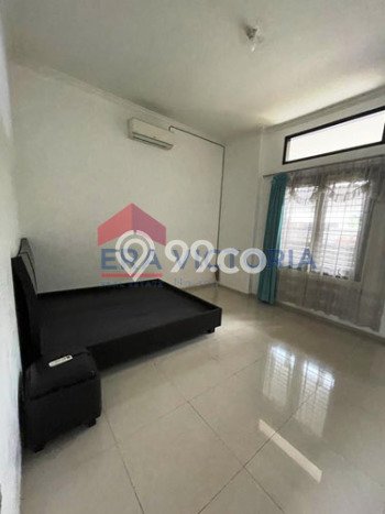 Disewakan segera hunian minimalis strategis 5 Kamar di Dieng, Malang Disewakan segera hunian minimalis strategis 5 Kamar di Dieng, Malang