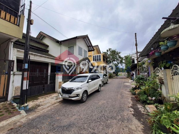 Dijual Rumah Eksklusif 4 KT di Buring, Malang Dijual Rumah Eksklusif 4 KT di Buring, Malang