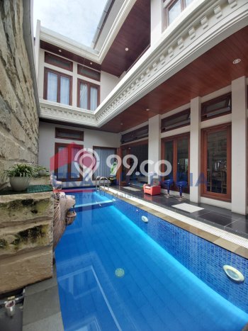 Ready to Use! Luxury House LT 375m2 Desain Elegan di Araya Ready to Use! Luxury House LT 375m2 Desain Elegan di Araya