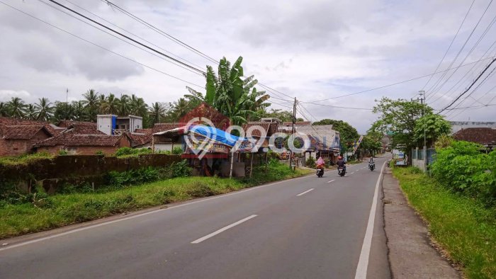Lahan Strategis di Pakis Dijual dengan Luas 1650m2 Lahan Strategis di Pakis Dijual dengan Luas 1650m2