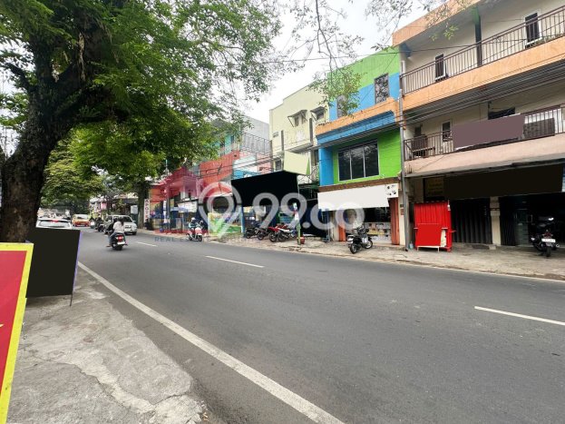 For Sale Rumah Mewah Exclusive di Lowokwaru, Malang For Sale Rumah Mewah Exclusive di Lowokwaru, Malang